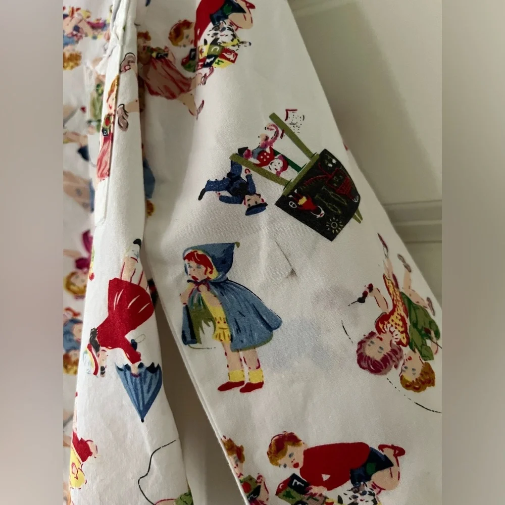- Adorable girl's long sleeve/pants pajama set, vintage images.size 2-3Y
